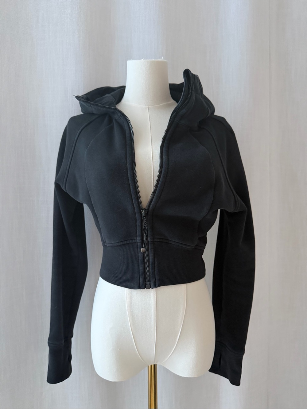 Lululemon cropped scuba zip up hoodie